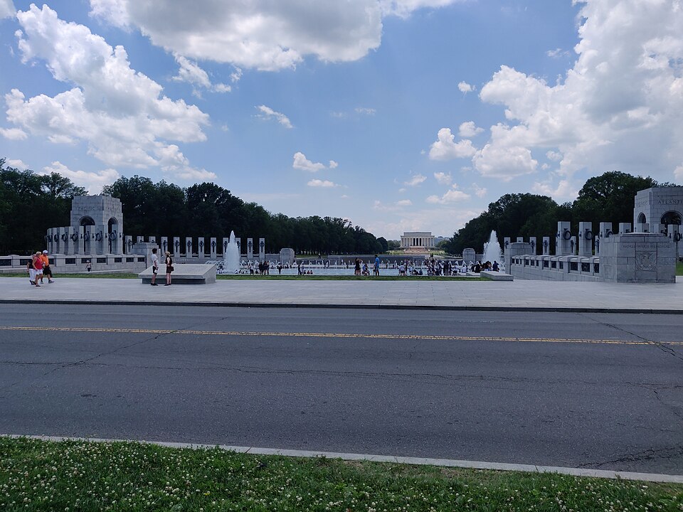 World War II Memorial with Lincoln Memorial in background, Washington DC